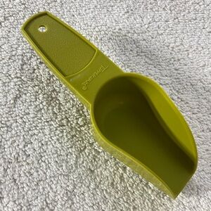 5/$35 Vintage Tupperware Green Mini Scoop